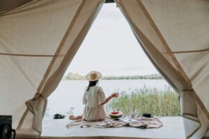 グランピングとは何？コテージやキャンプとの違いを徹底解説